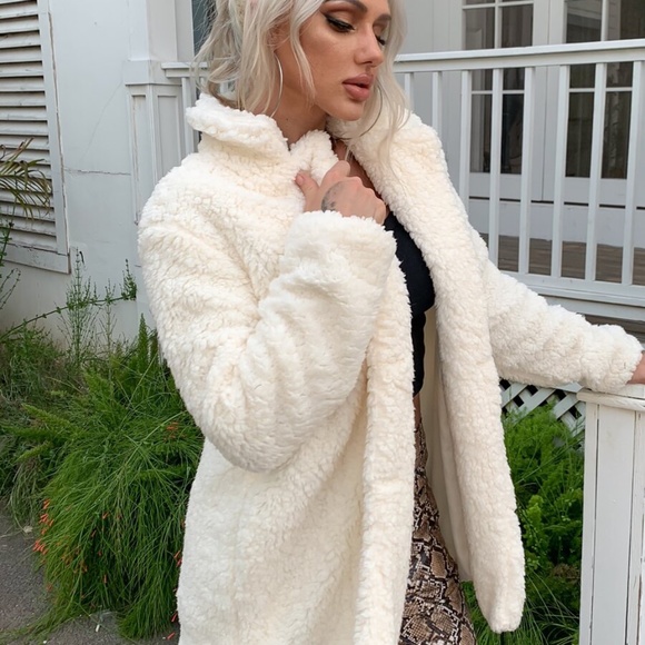 beige winter teddy button faux fur pea coa… - Picture 3 of 5